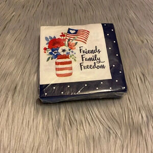 🆕 Clementine Paper Inc 40 ct Beverage Napkins - Friends, Family, Freedom
